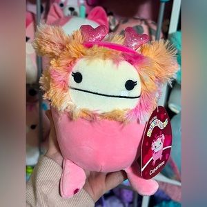 🩷Caparinne Bigfoot Squishmallows 5” 2024 Valentines Day🧡